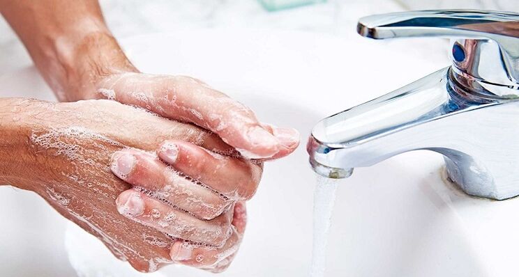 lavado de mans como prevención da infección por parasitos subcutáneos